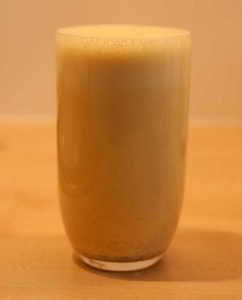 Goldmilch aus Kurkuma-Wurzel