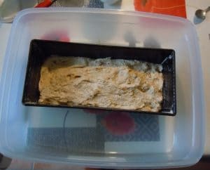Brotform mit Teig